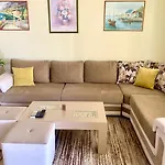 Four Seasons Apartament