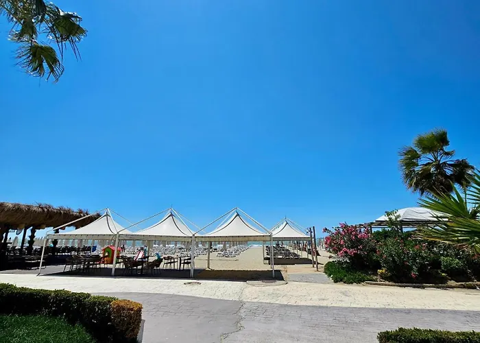 Four Seasons Apartamento Golem (Tirana)